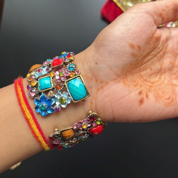Gorgeous jewelled bracelet 🎉🌈 - Picture 2 of 4